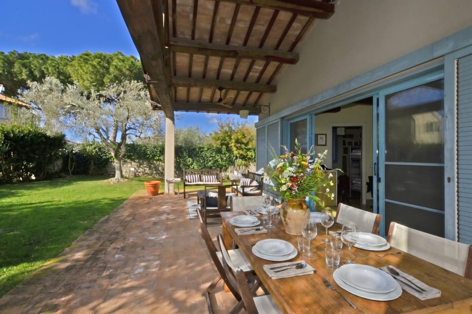 Family House, 3 Bedrooms, 2 Bathrooms, Mountainside (Chalet Vignarola) | Outdoor dining