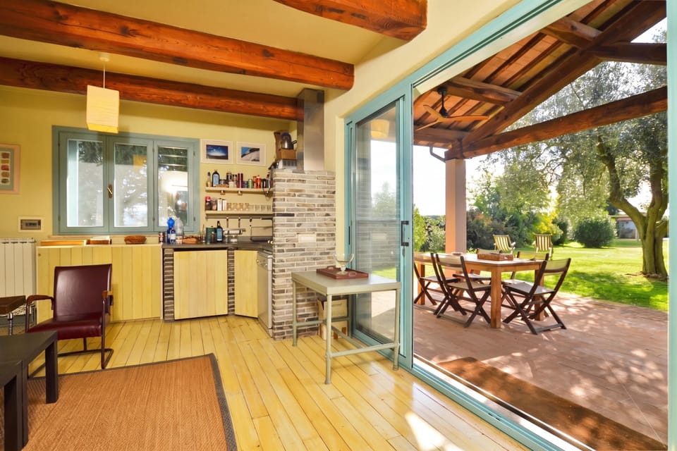 Family House, 3 Bedrooms, 2 Bathrooms, Mountainside (Chalet Vignarola) | Outdoor dining