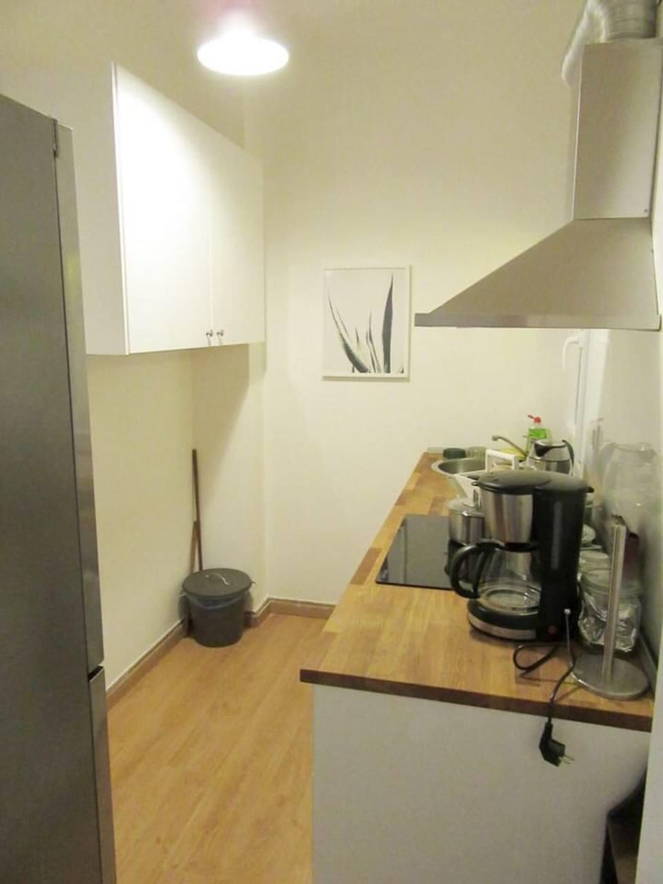 Apartment | Private kitchen | Fridge, microwave, oven, stovetop