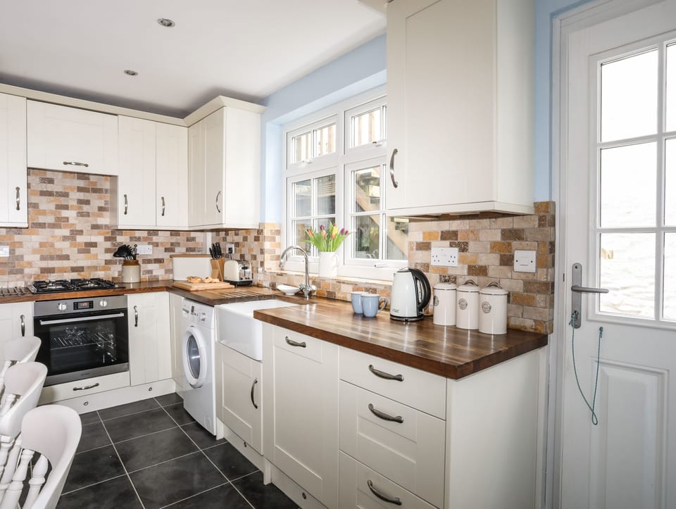 Cottage | Interior