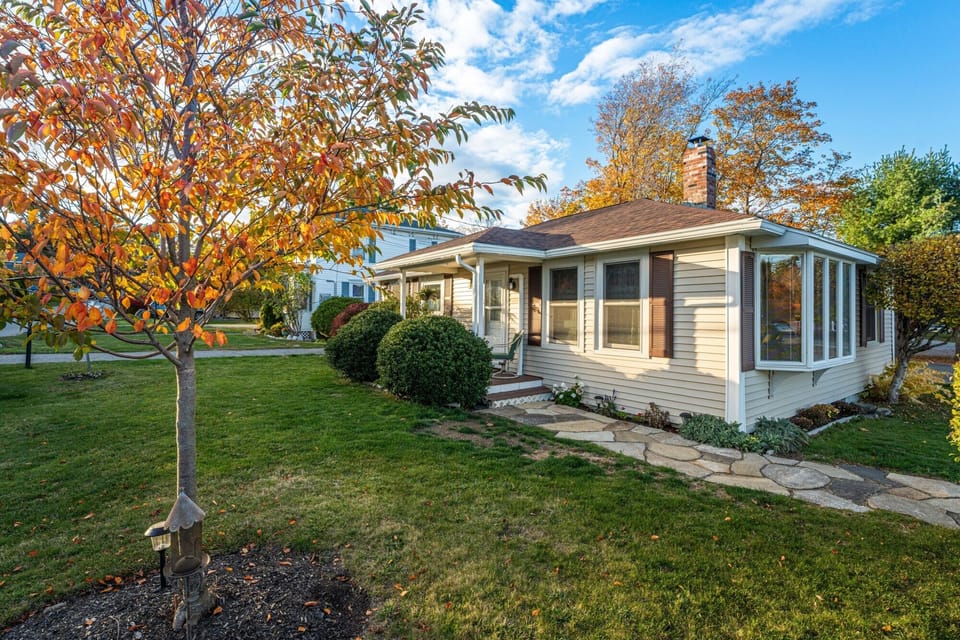 Front porch entrance