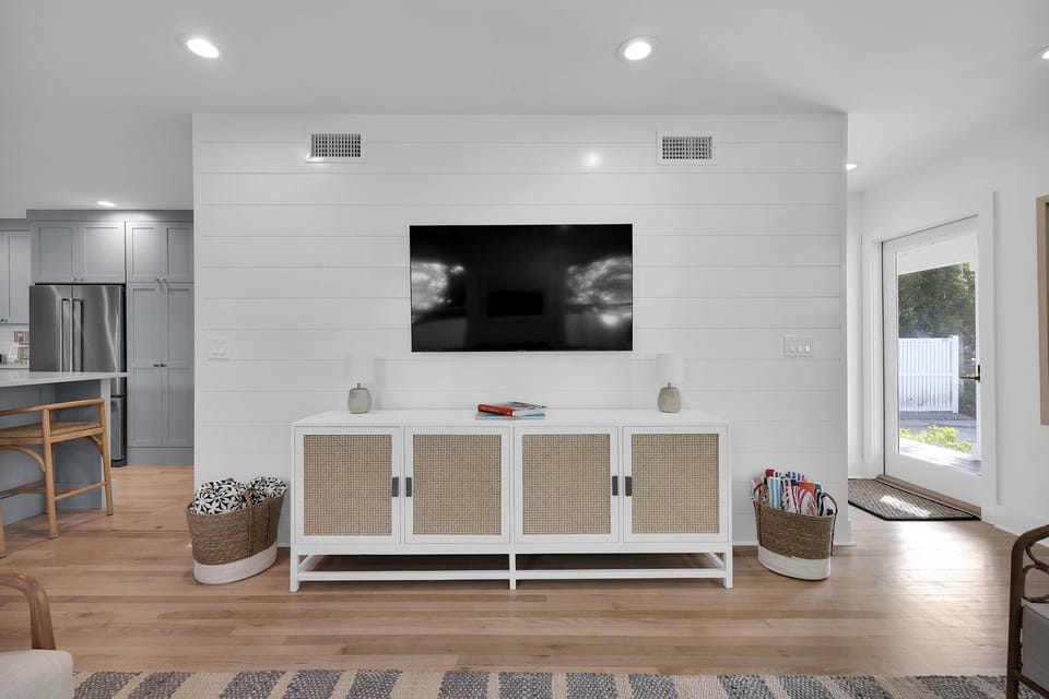 Living Room (1)