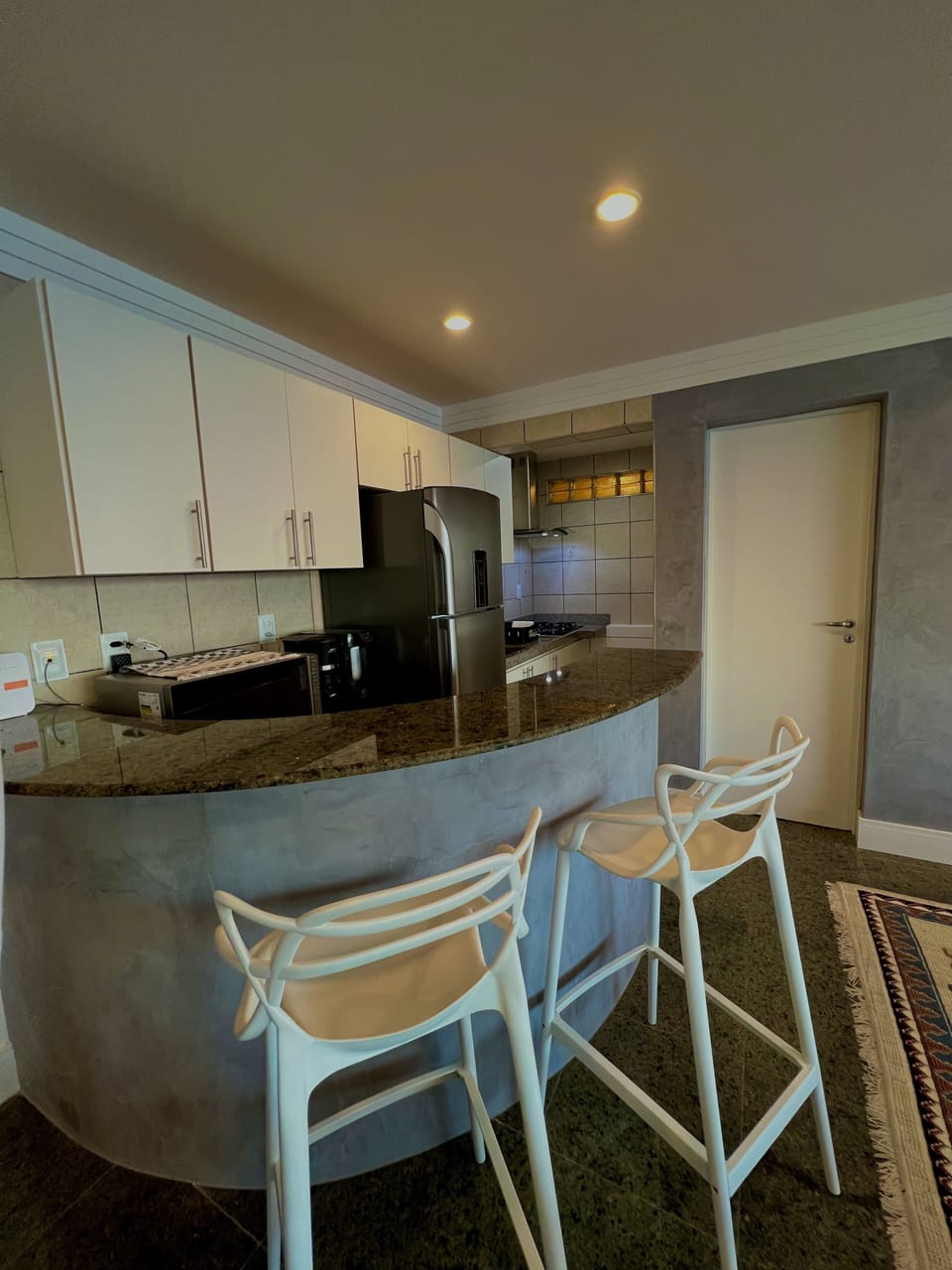 Panoramic Penthouse | Private kitchen | Fridge, microwave, stovetop, toaster
