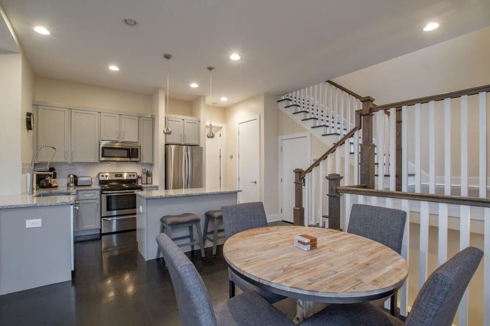 Modern kitchen with plenty of dining room