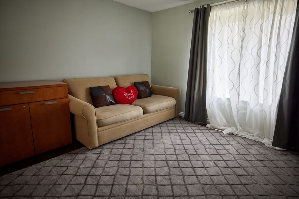 Loft (BR #5) - Pull out couch. Room with a view. Can also be used as an office.