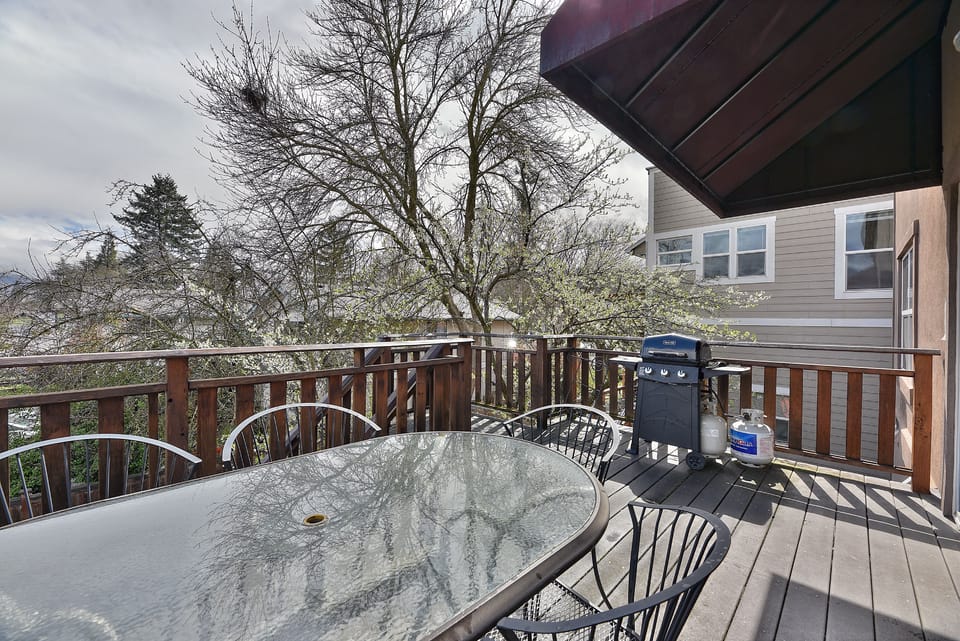 Duplex, Private Bathroom, Mountain View (232) | View from property