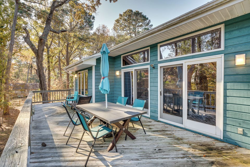 Property Exterior | Wraparound Deck w/ Seating | Outdoor Dining