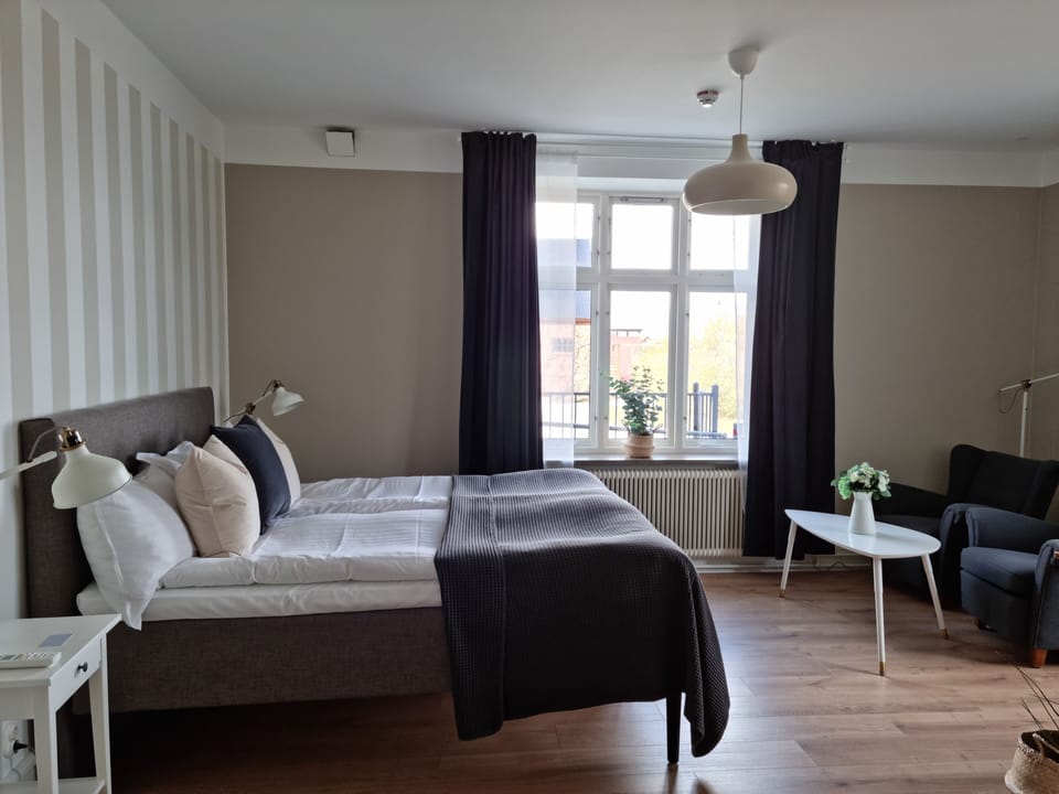 Superior Double Room | Free WiFi, bed sheets