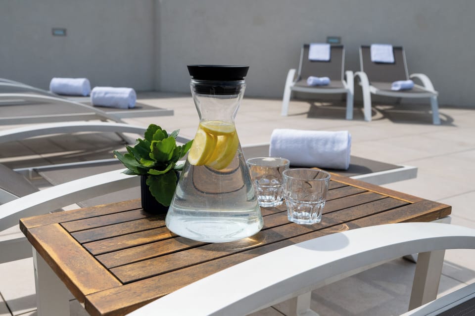 Indoor pool, seasonal outdoor pool, sun loungers
