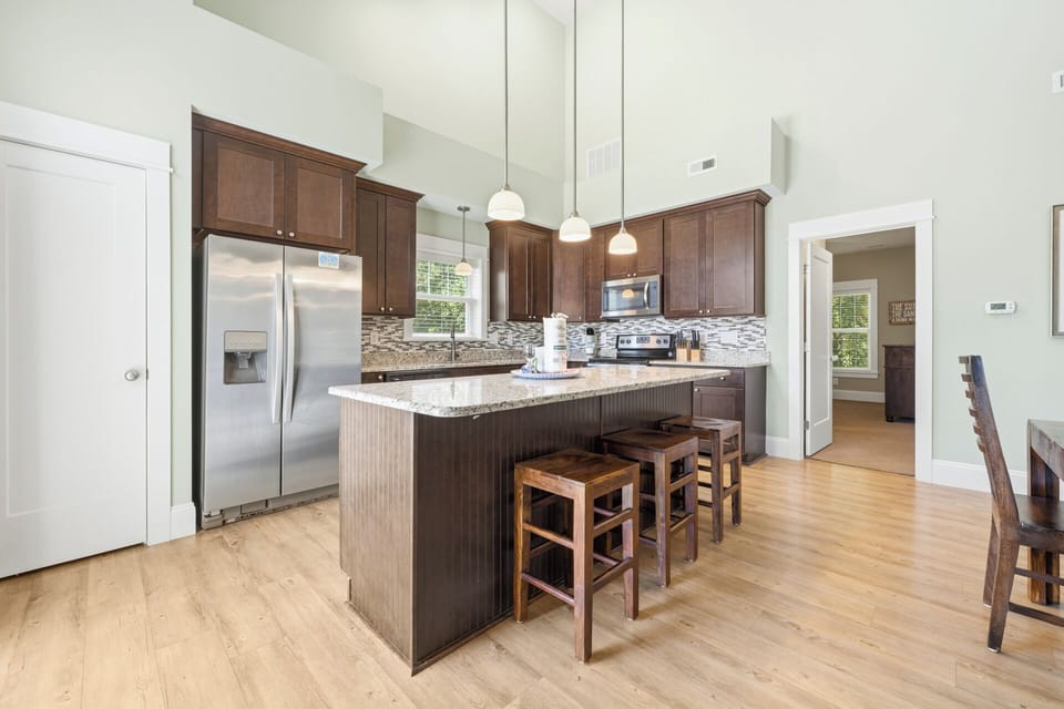 Second Level Full Kitchen
