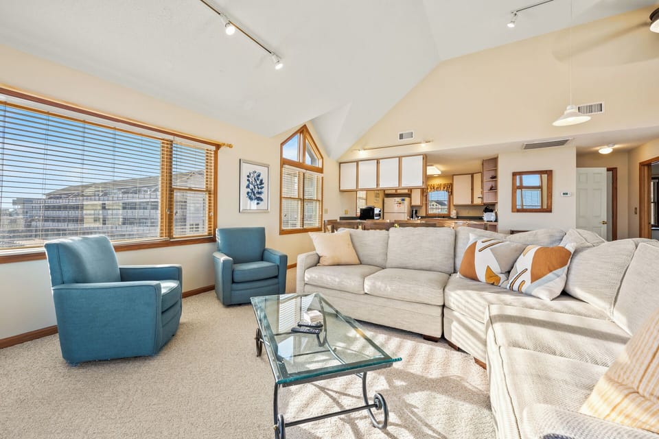 Second Level Living Area