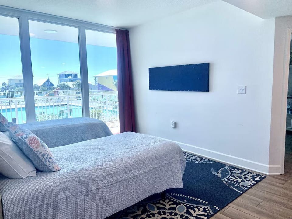 a4acf24d-d7e6-44b6-a8c9-f5246675a2d5