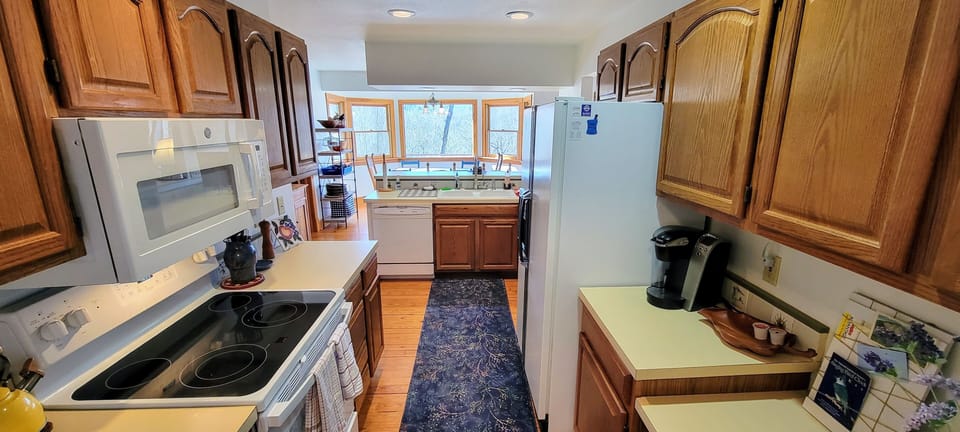 Kitchen (2)