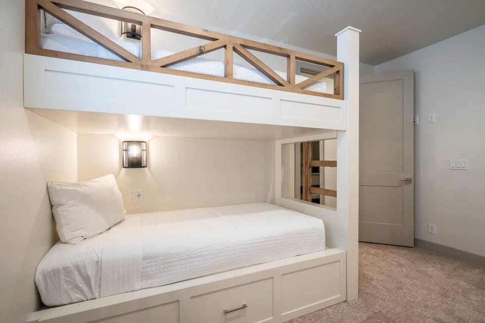 Bedroom 5 - 2 full over full bunks, 1 twin over twin bunk, 1 twin trundle
