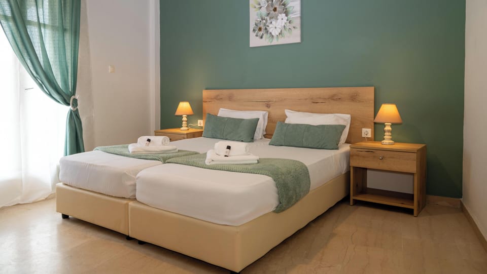 In-room safe, blackout drapes, bed sheets