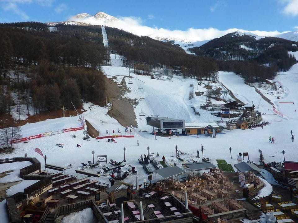 Snow and ski sports