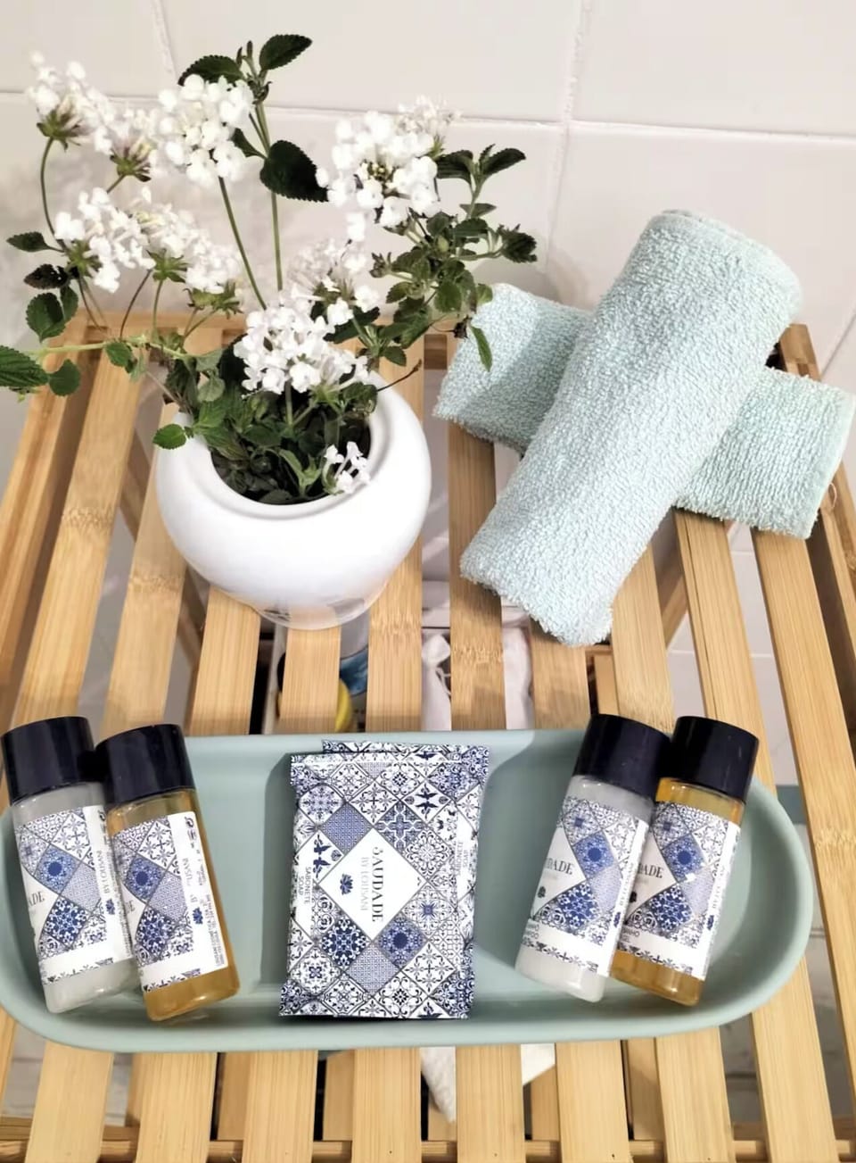 Bathroom amenities