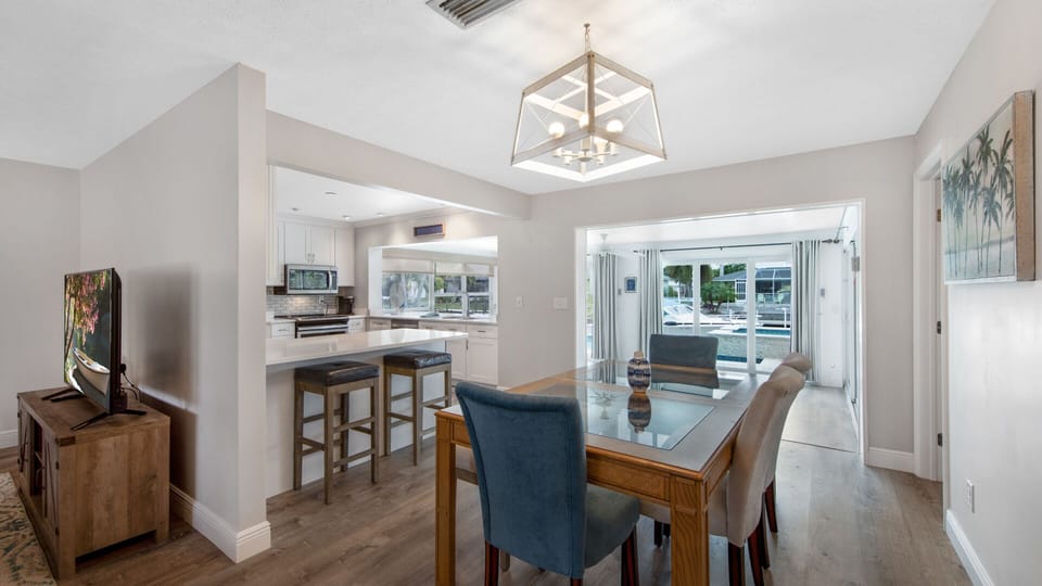 Dining room by sliding lanai doors
