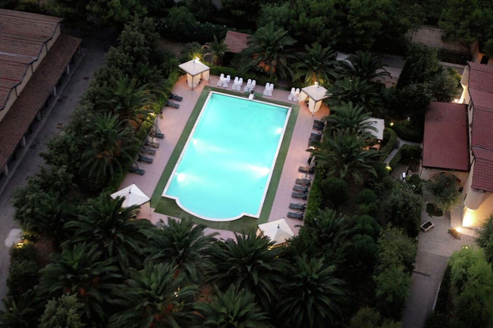 Holiday Home Swimming Pool