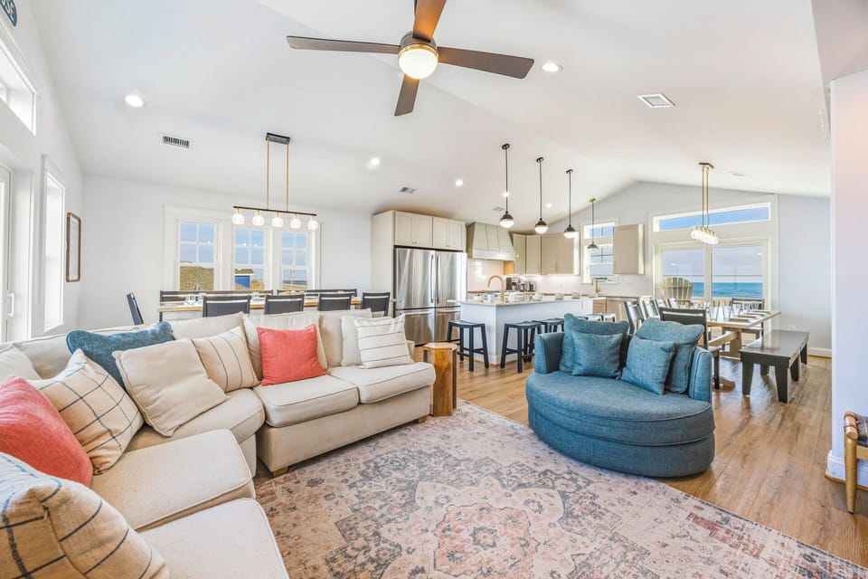 Surf or Sound Realty - 1000 - Bellavues - Great Room -5