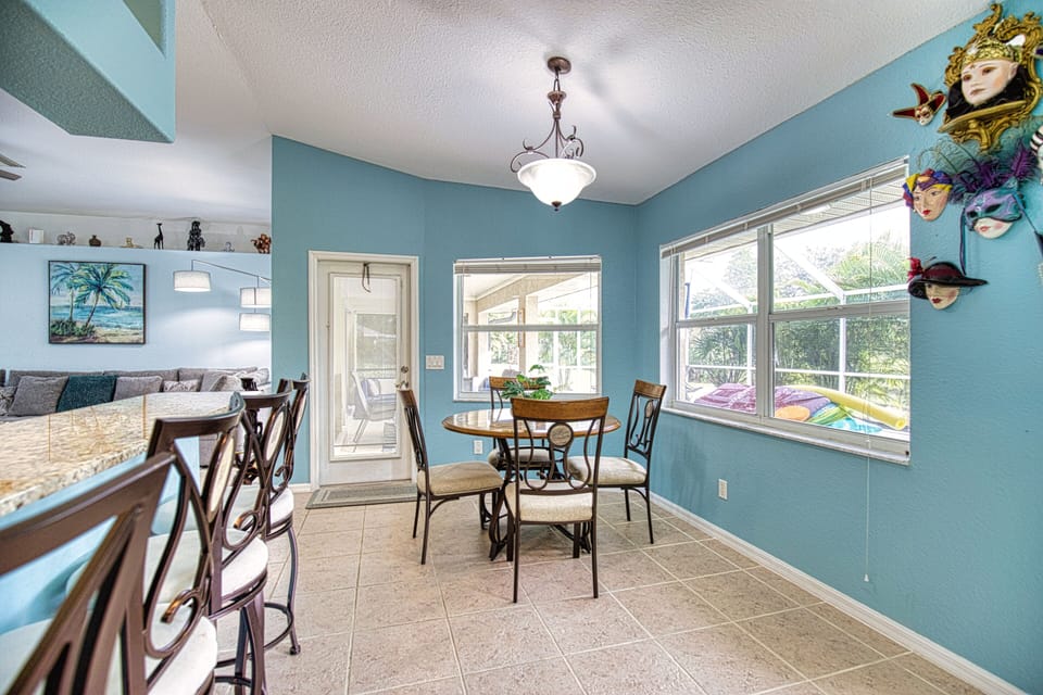 Breakfast Bar Area