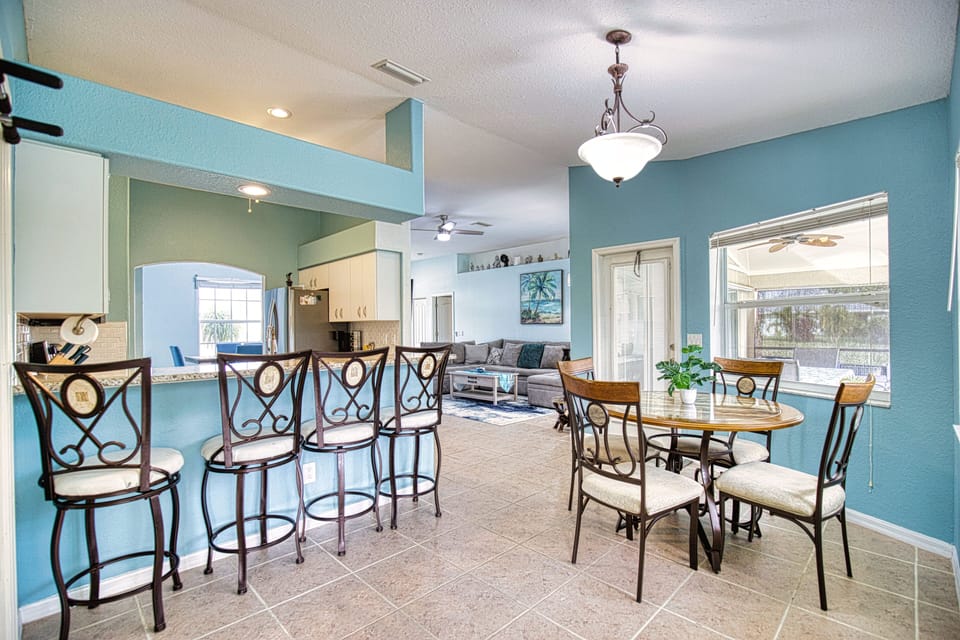 Breakfast Bar Area