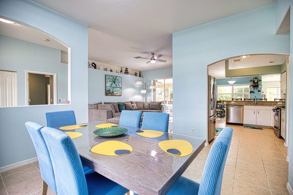 Dining Room w Living Room View