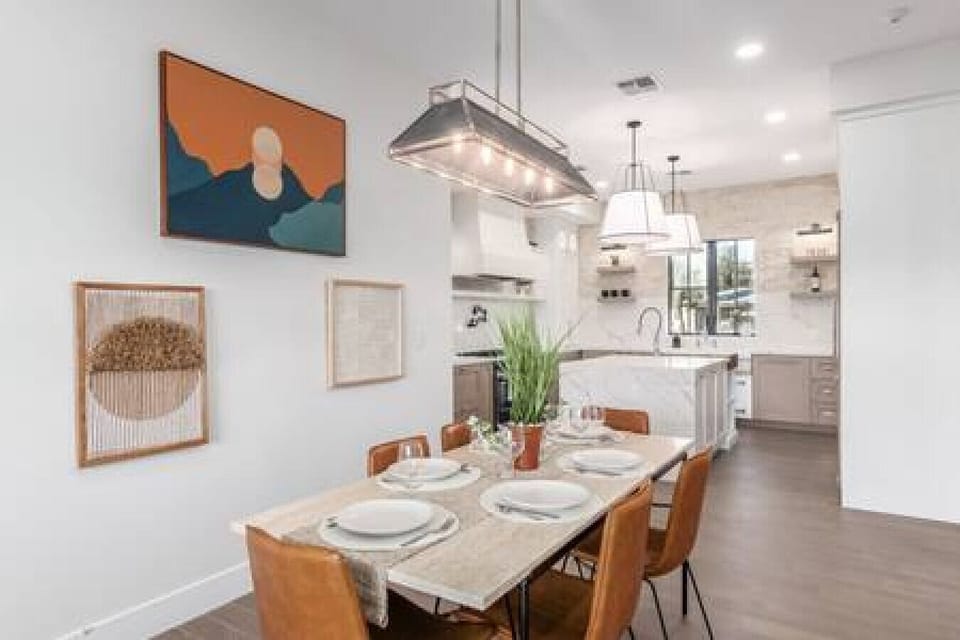 Dining Table (Seating for 6)