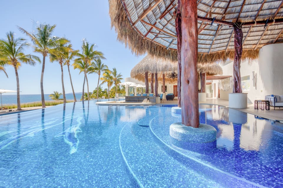 Main Pool (2)