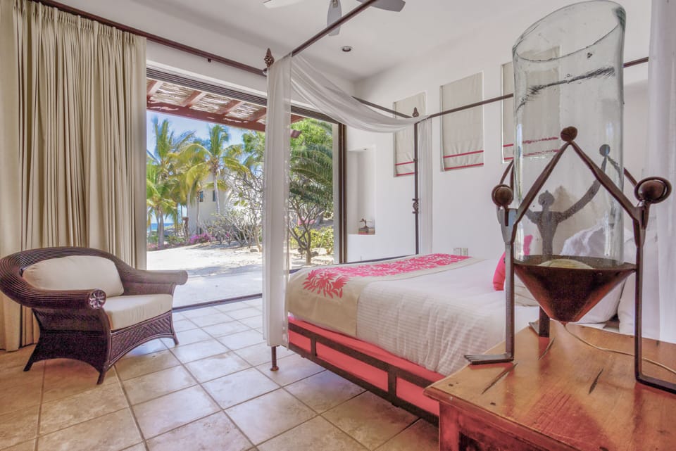 2nd King Ocean View room (2)