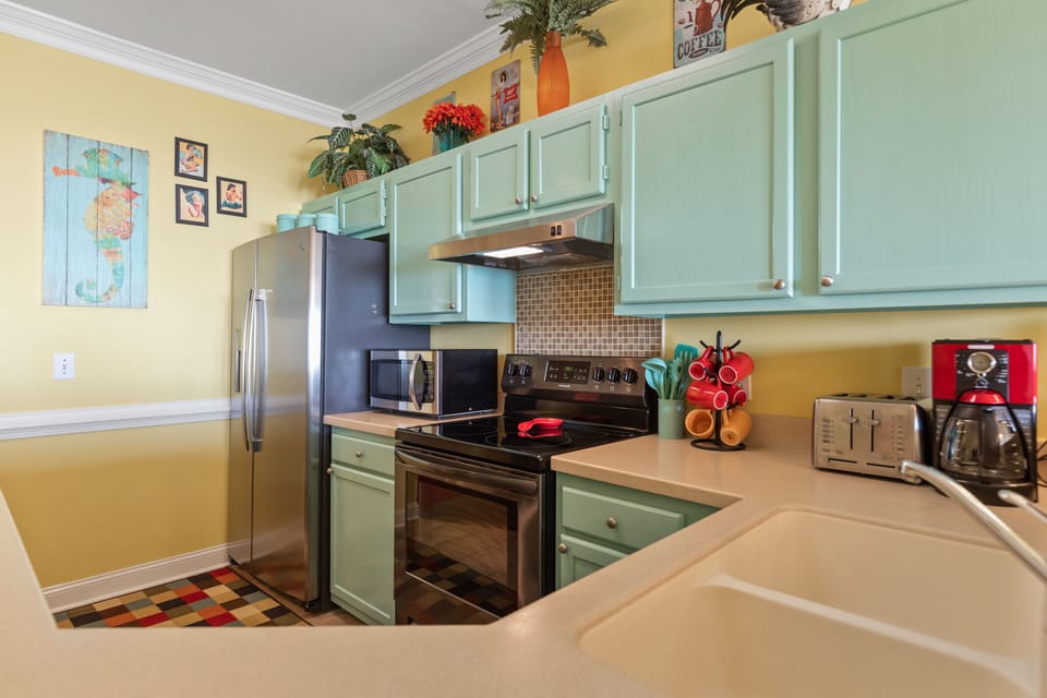 Well-equipped kitchen