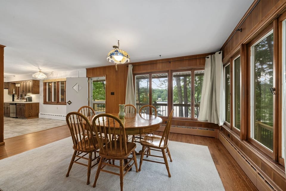 Dining area overlooking the lake.