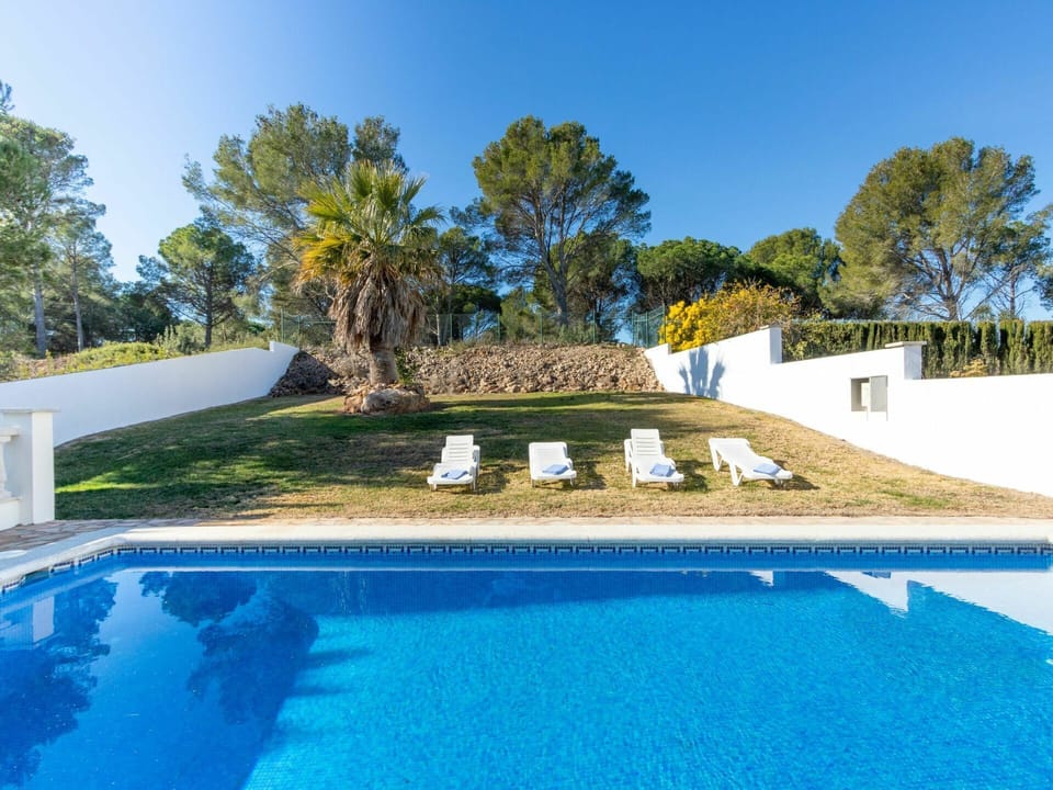 Water, Sky, Plant, Swimming Pool, Nature, Azure, Building, Blue, Tree, Shade