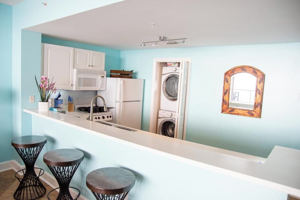 Full kitchen