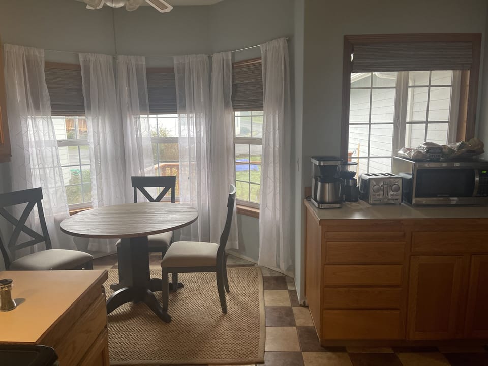 Breakfast Nook