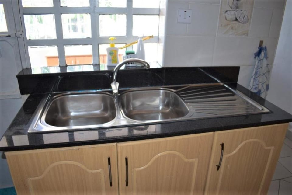 Microwave, electric kettle
