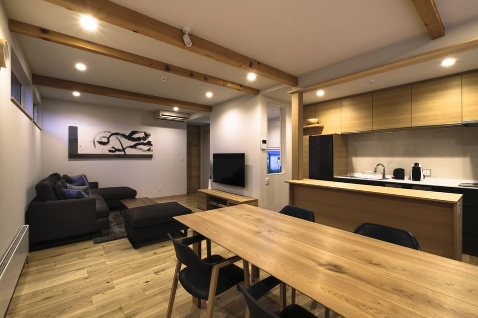 House | Living area | 60-inch flat-screen TV with digital channels, TV