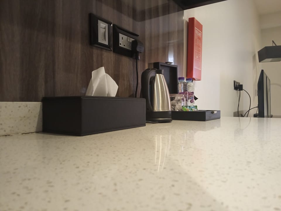 Standard Room | In-room safe, desk, laptop workspace, blackout drapes