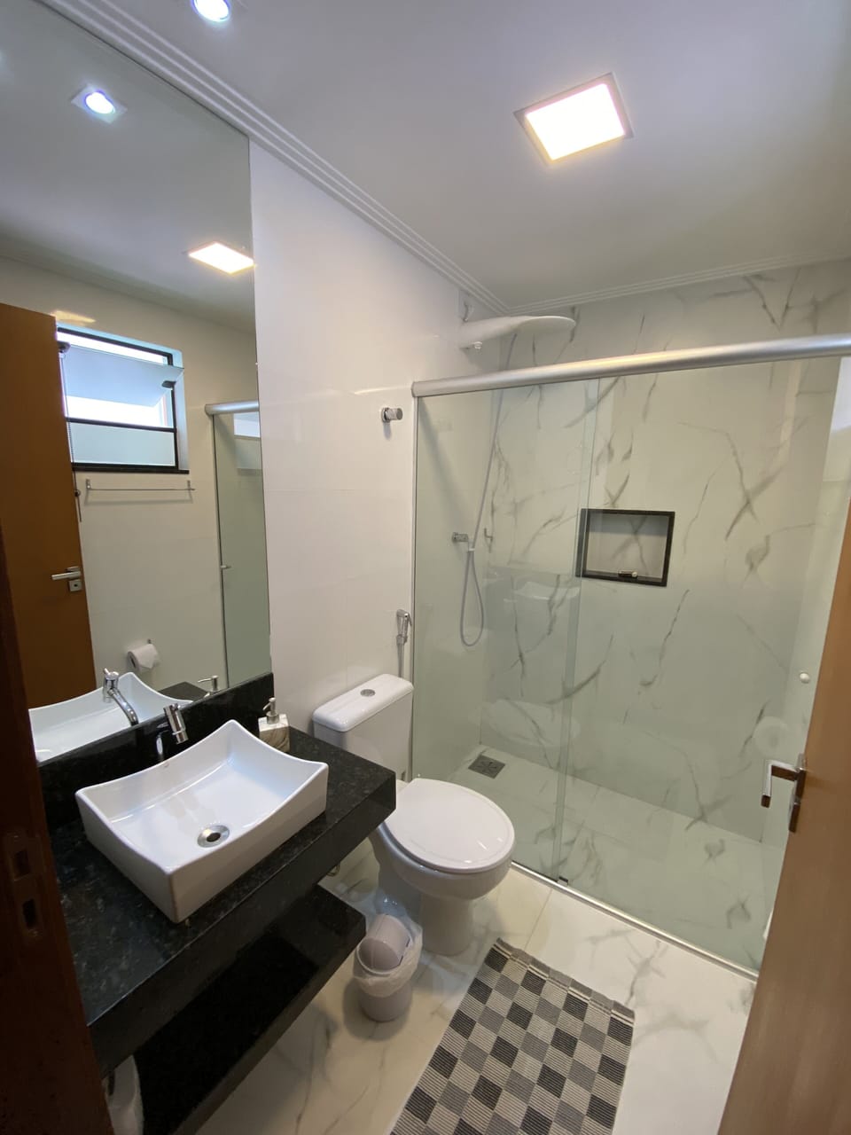 Standard Double Room | Bathroom | Towels