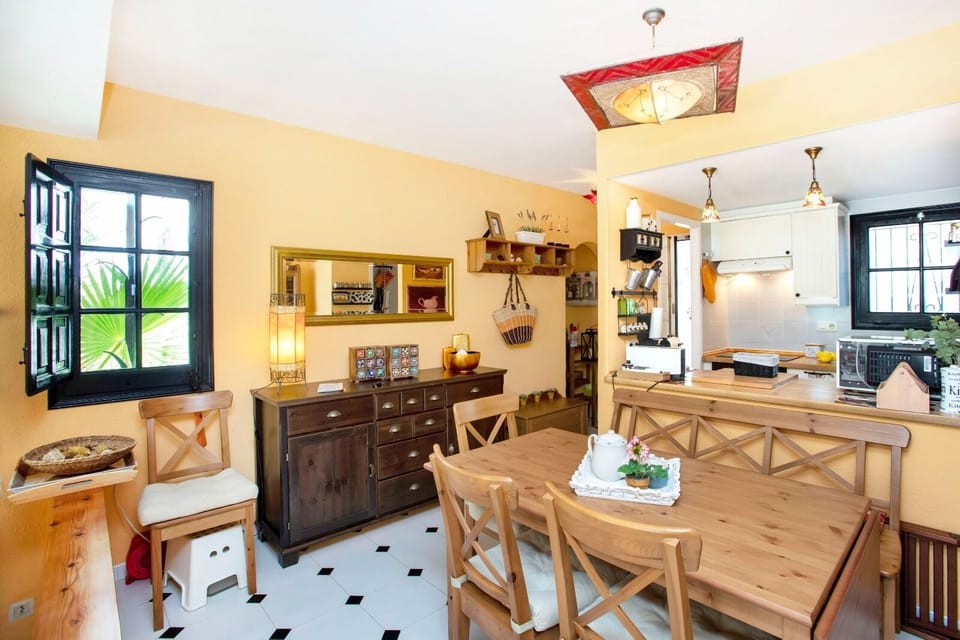 Ground Floor Apartment in Platja Gran de Pals. 6 people.Private Garden.PALS.