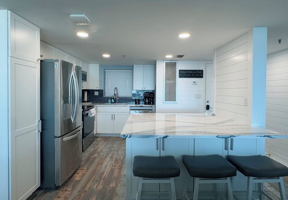 Beautifully Remodeled Gourmet Kitchen - Quartz & Stainless