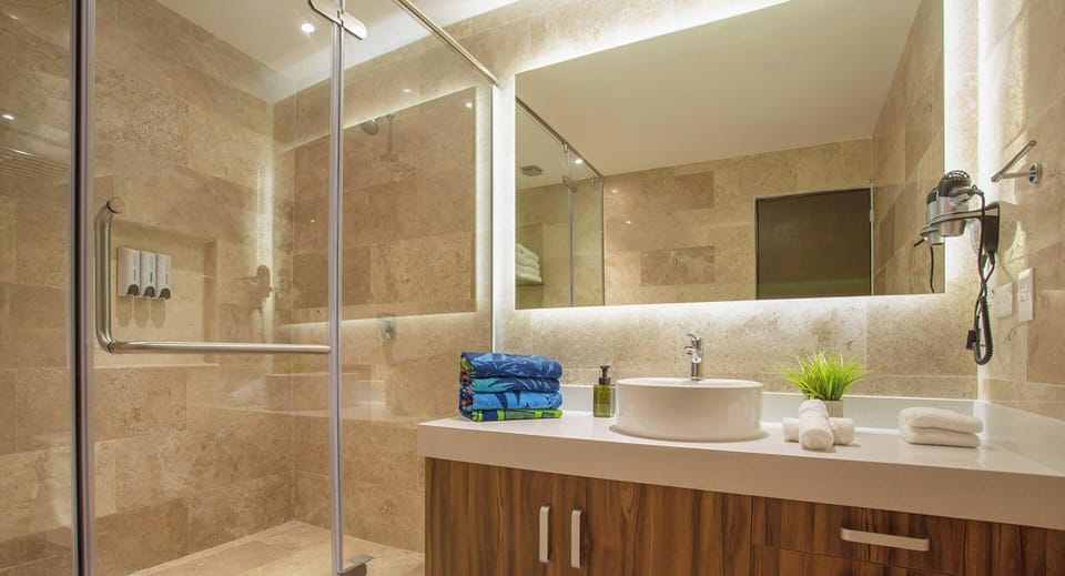 Modern basin sink & plenty of under-sink storage for your things