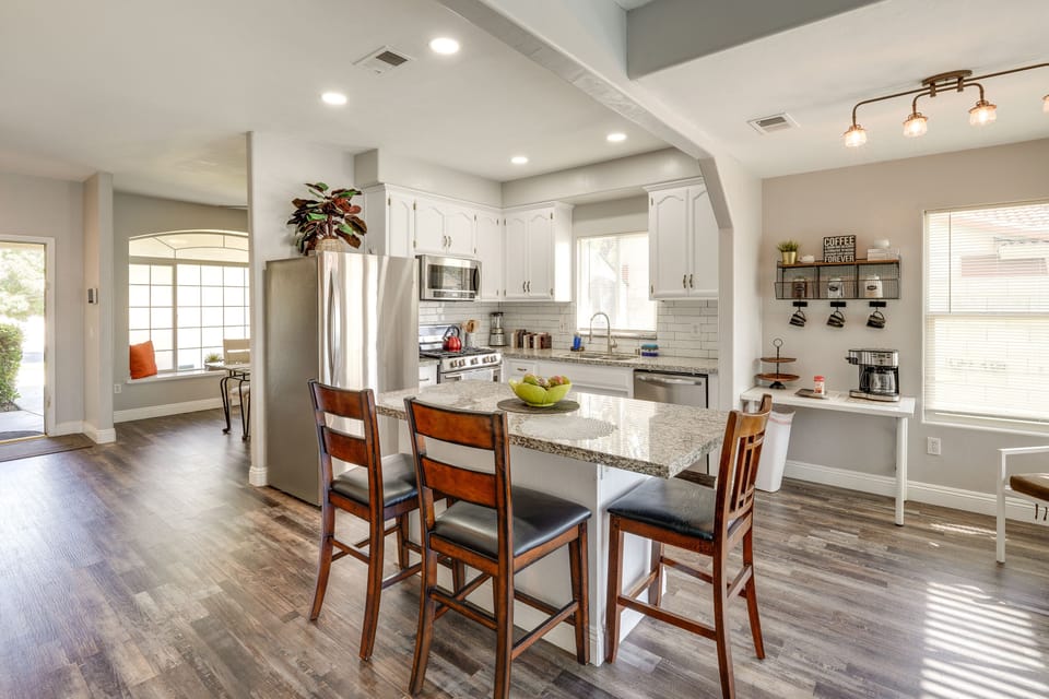 Kitchen | Cooking Basics | Drip Coffee Maker | Microwave | Toaster | Blender