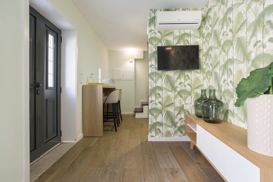 Exclusive Studio | Premium bedding, memory foam beds, minibar, in-room safe