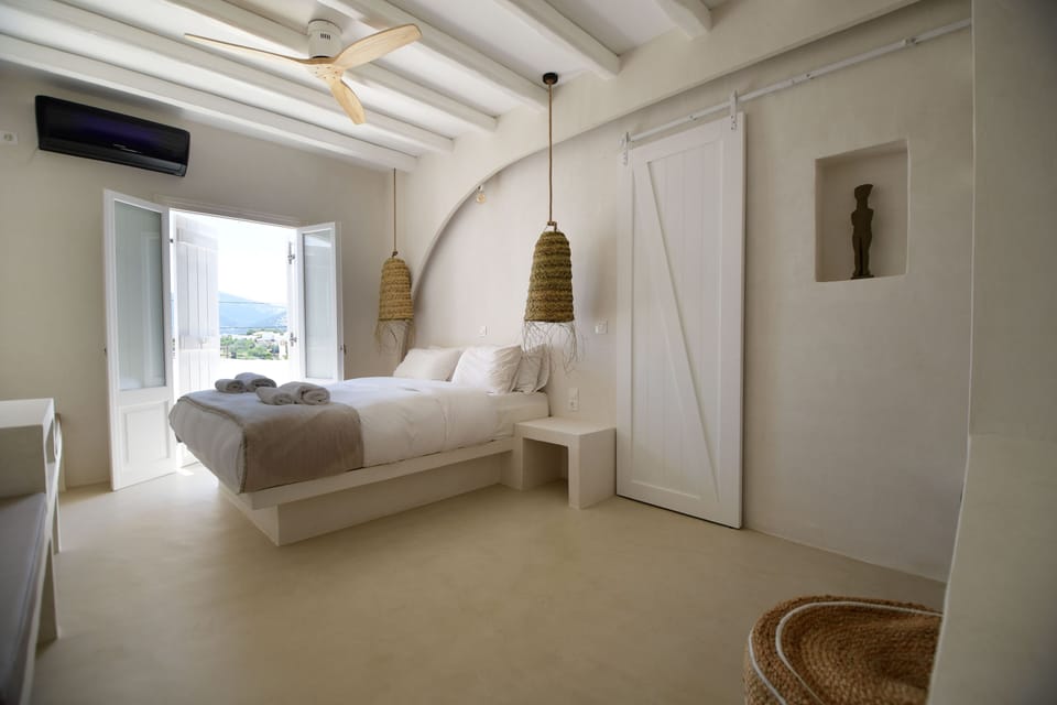 Panoramic Room, 1 Bedroom, Partial Sea View | Egyptian cotton sheets, premium bedding, pillowtop beds, in-room safe