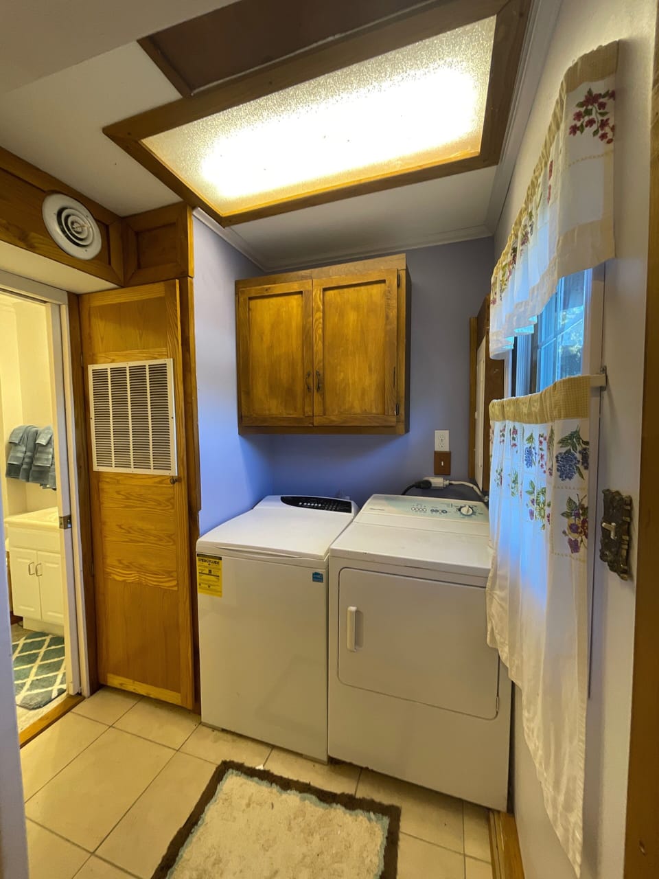 Private washer and dryer make longer stays easy and convenient