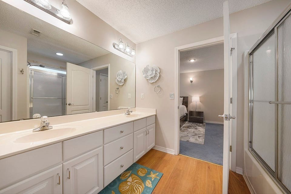 Hidden Gem Escape - Miramar Beach - Bathroom