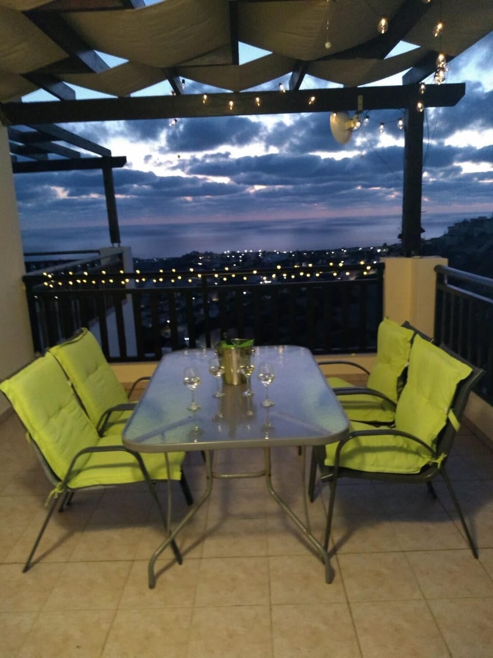 Watch the sunset over Coral Bay from the private balcony. Spectacular views for 