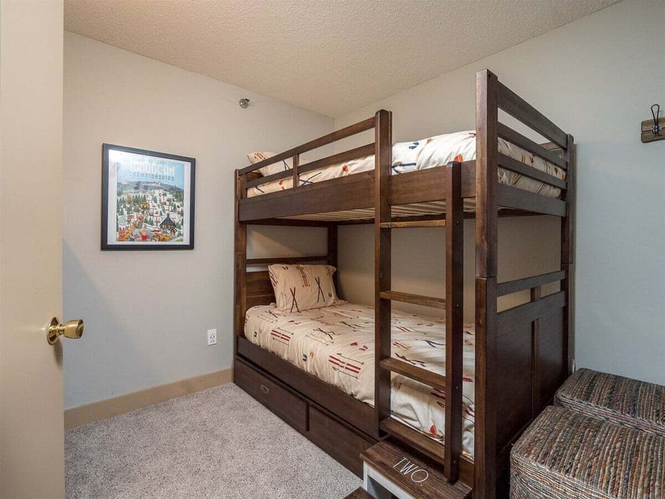 twin bunk