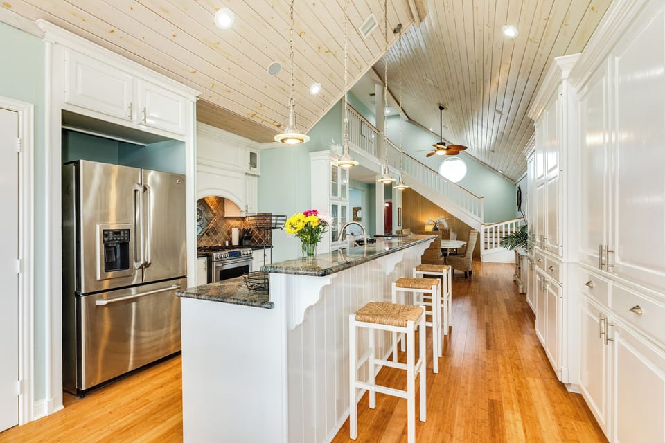 Breakfast bar seating for 3